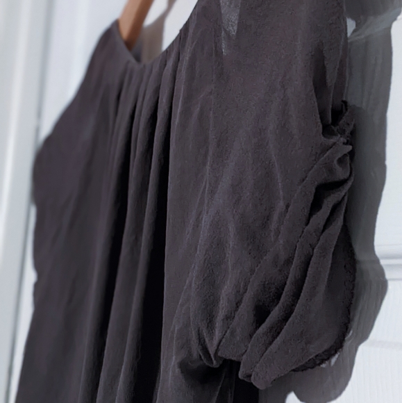 ARITZIA Wilfred Grey Silk Blouse, Loose fit, XS. - Picture 7 of 11